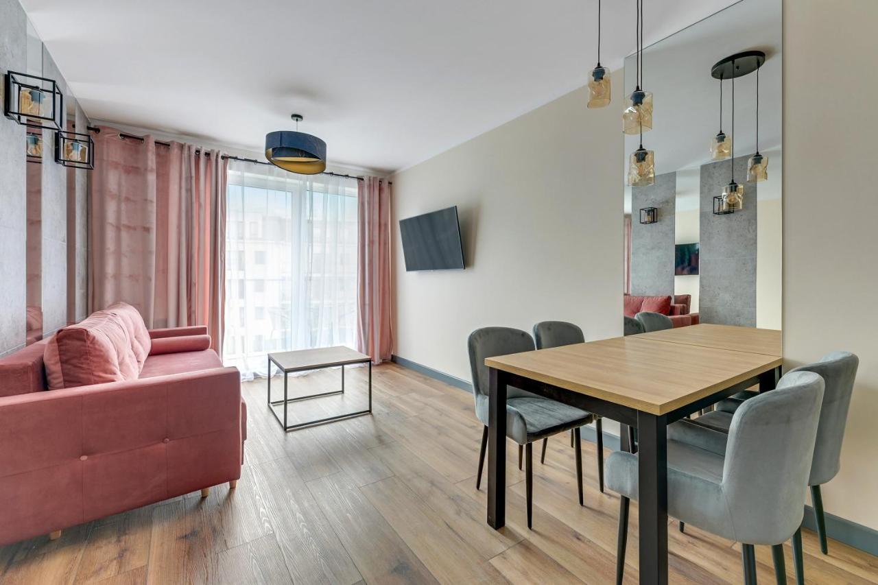 Angielska Grobla 5 Apartments Deluxe Old Town グダニスク エクステリア 写真