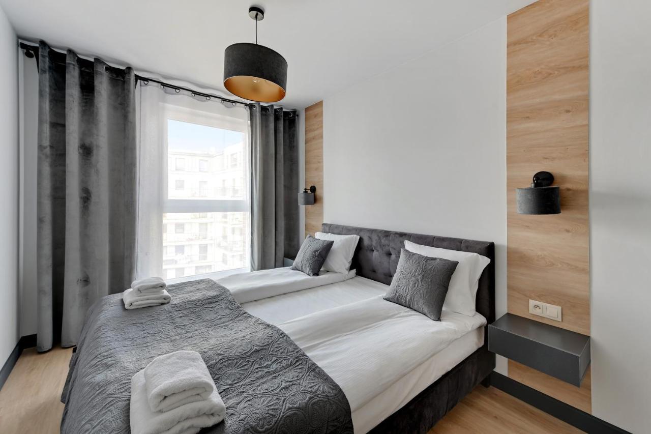 Angielska Grobla 5 Apartments Deluxe Old Town グダニスク エクステリア 写真